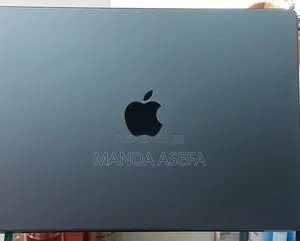 New Laptop Apple MacBook Pro 18GB Apple M3 SSD 512GB