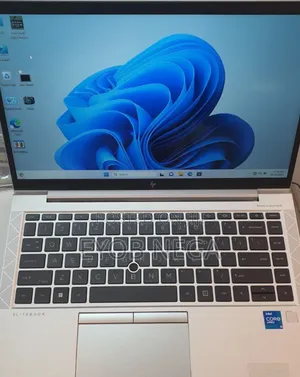 New Laptop HP EliteBook 840 G8 16GB Intel Core I5 SSD 512GB