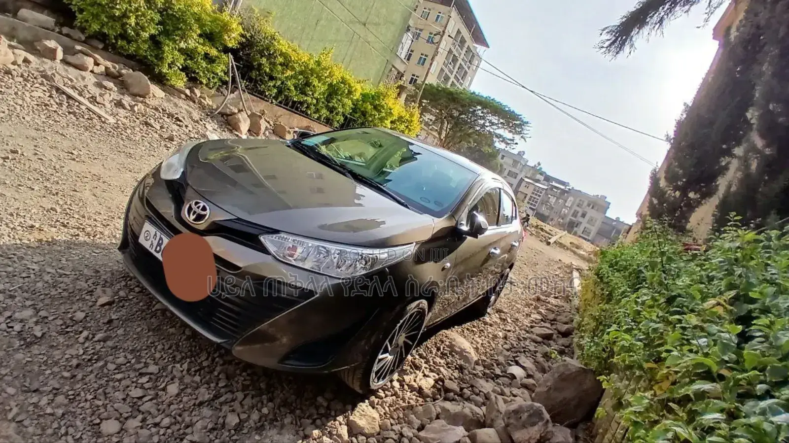 Toyota Yaris 2022 Brown