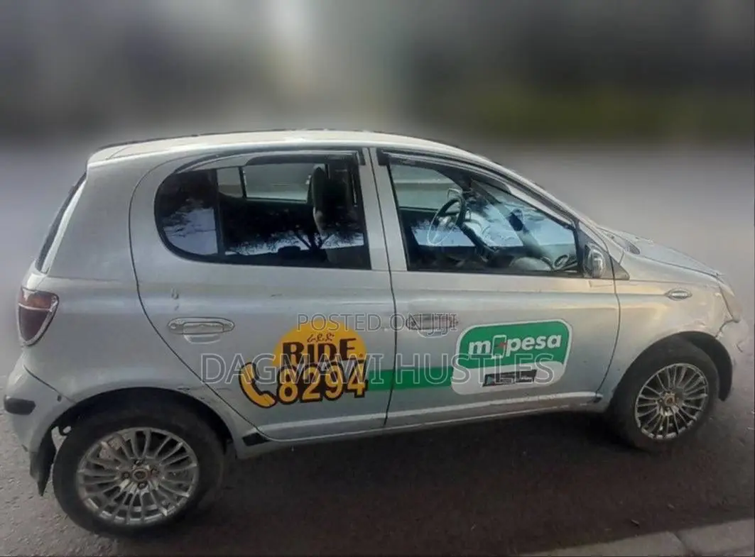 Toyota Yaris 2004 Blue