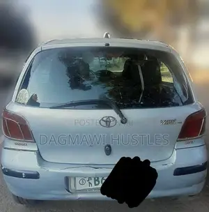 Toyota Yaris 2004 Blue