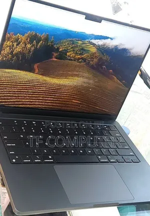 New Apple MacBook Pro 2023 M3 14-Inch 18GB Apple M3 Pro SSD 512GB