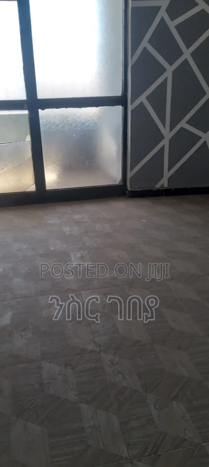 Furnished 3bdrm Condo in Bole Arabsa, Yeka for sale
