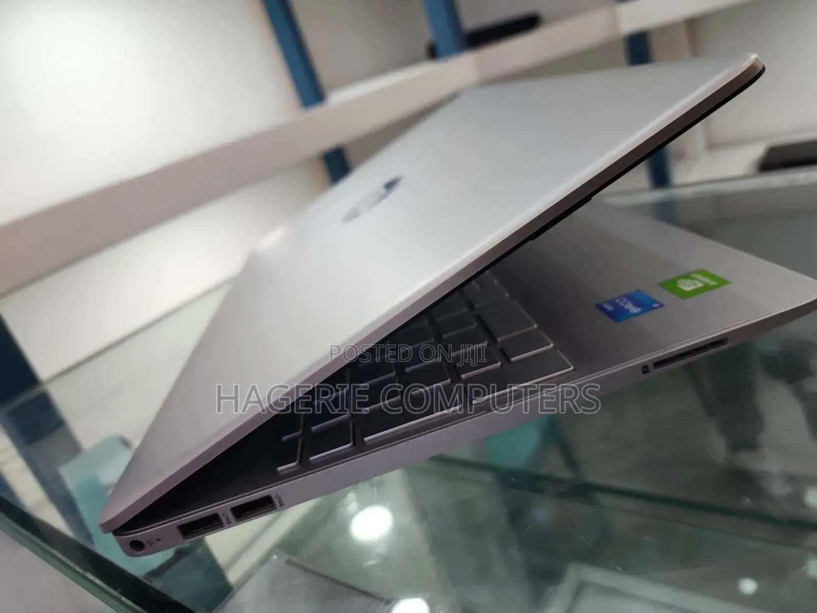 New Laptop HP 15-Da2933nia 8GB Intel Core I5 SSD 512GB