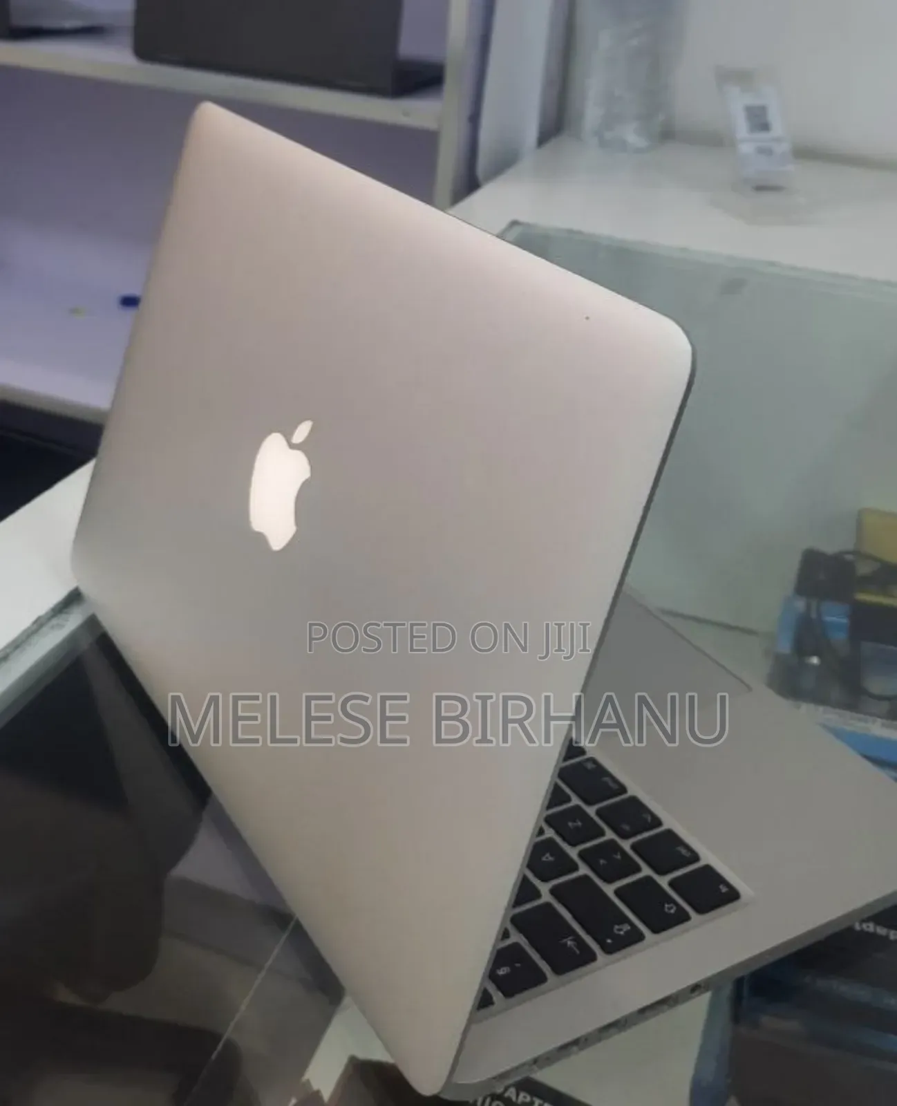 Laptop Apple MacBook Pro 2015 8GB Intel Core I5 SSD 128GB