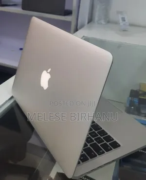 Laptop Apple MacBook Pro 2015 8GB Intel Core I5 SSD 128GB