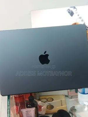 Photo - New Laptop Apple MacBook Air 2023 M2 16GB Intel Core M3 SSD 512GB