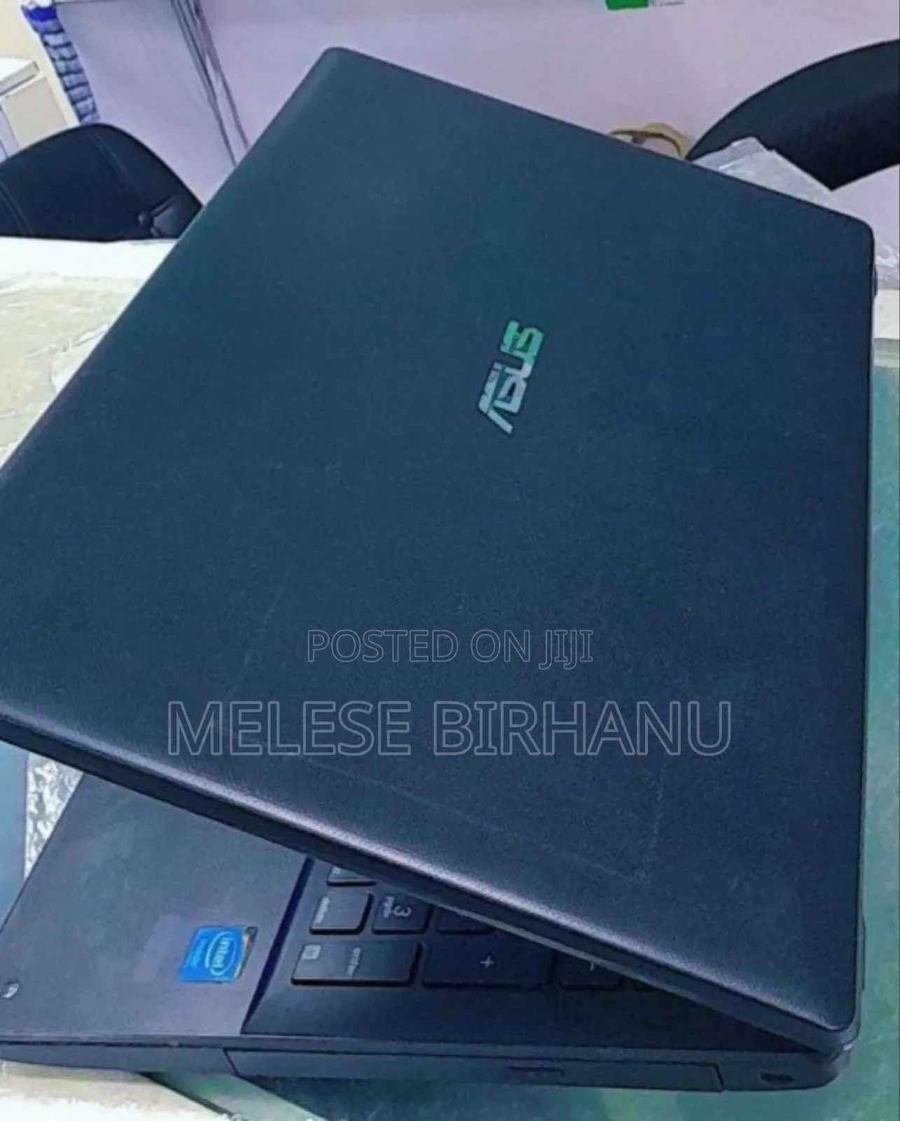 Laptop Asus 1015E 8GB Intel Celeron HDD 500GB