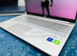 New Laptop HP Pavilion 15 16GB Intel Core I7 SSD 512GB