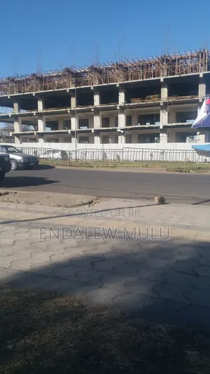 3bdrm Apartment in ሞን, Kolfe Keranio for sale