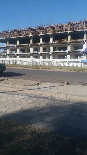 3bdrm Apartment in ሞን, Kolfe Keranio for sale