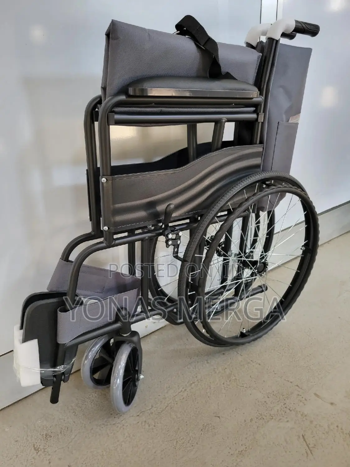Wheelchair፪~Durability,Low Maintenance, a Smooth Wheelchair
