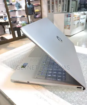 New Laptop HP Envy 15 8GB Intel Core I5 HDD+SSD 128GB