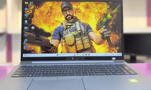 New Laptop HP ZBook Firefly 15 G7 16GB Intel Core I7 SSD 512GB