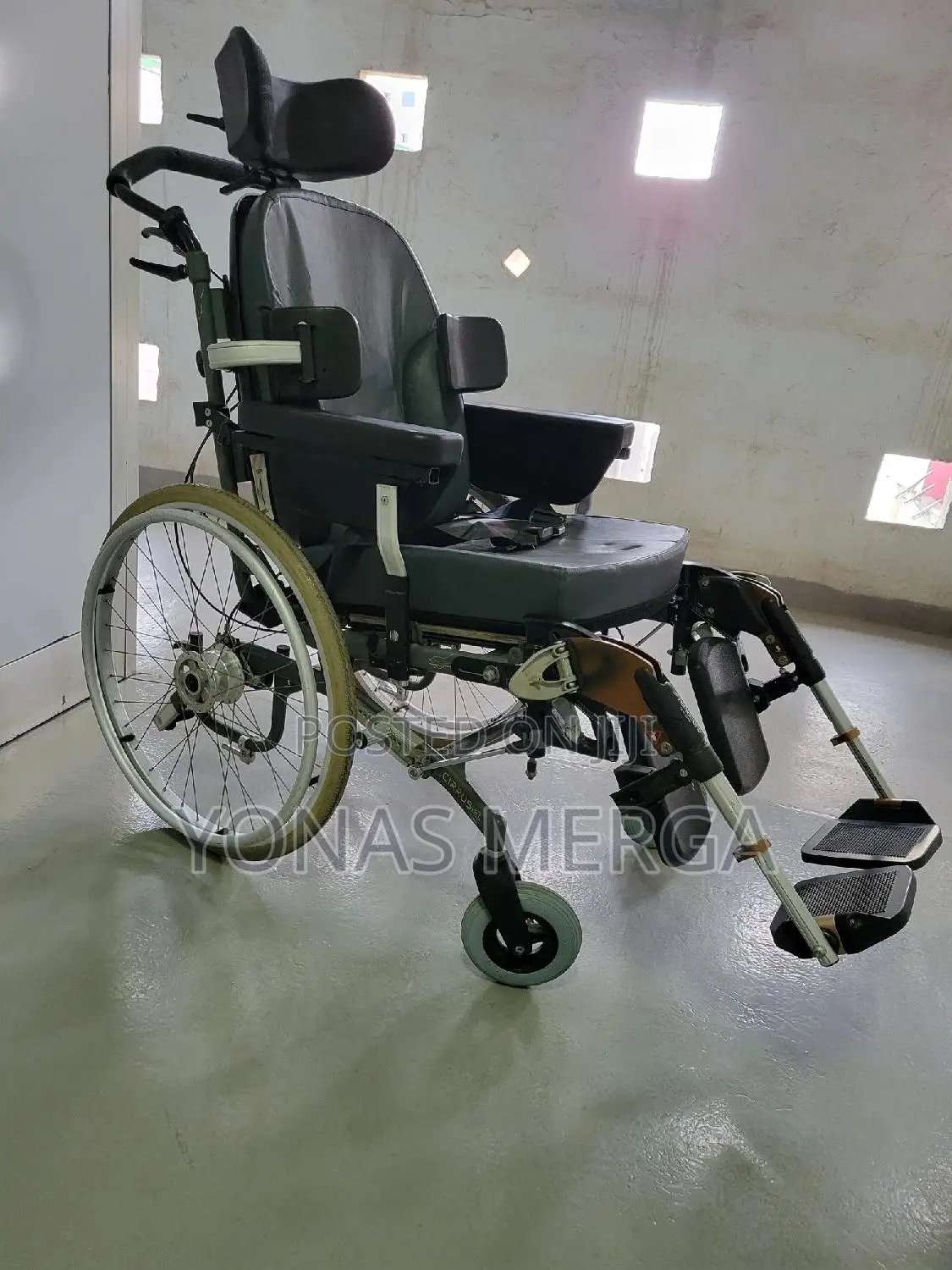 Wheelchair፪¥ዊልቼር+Adjustable Leg Supports,Adjustable Footrest