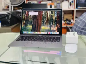 Photo - New Laptop Apple MacBook Air 2020 M1 8GB Apple M1 SSD 256GB