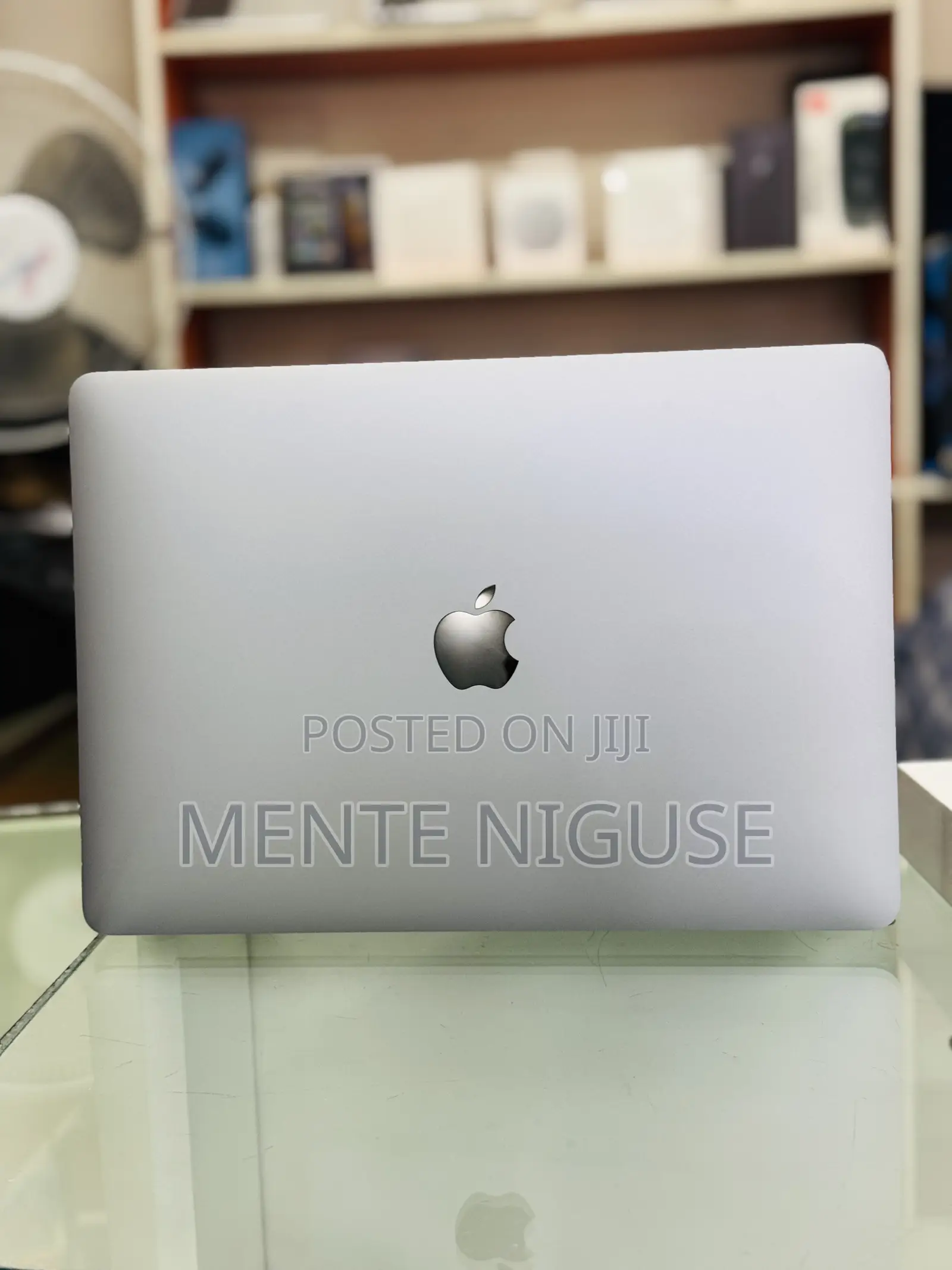 New Laptop Apple MacBook Air 2020 M1 8GB Apple M1 SSD 256GB