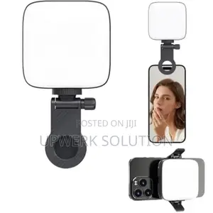 The Porodo Lifestyle Clip-on Fill Light