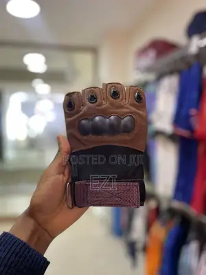 Photo - Limited Edition Gym Gloves