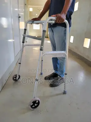 Photo - FOLDING WALKER \ Four Legged Walker፪¥Walker፲一walker€£Walker