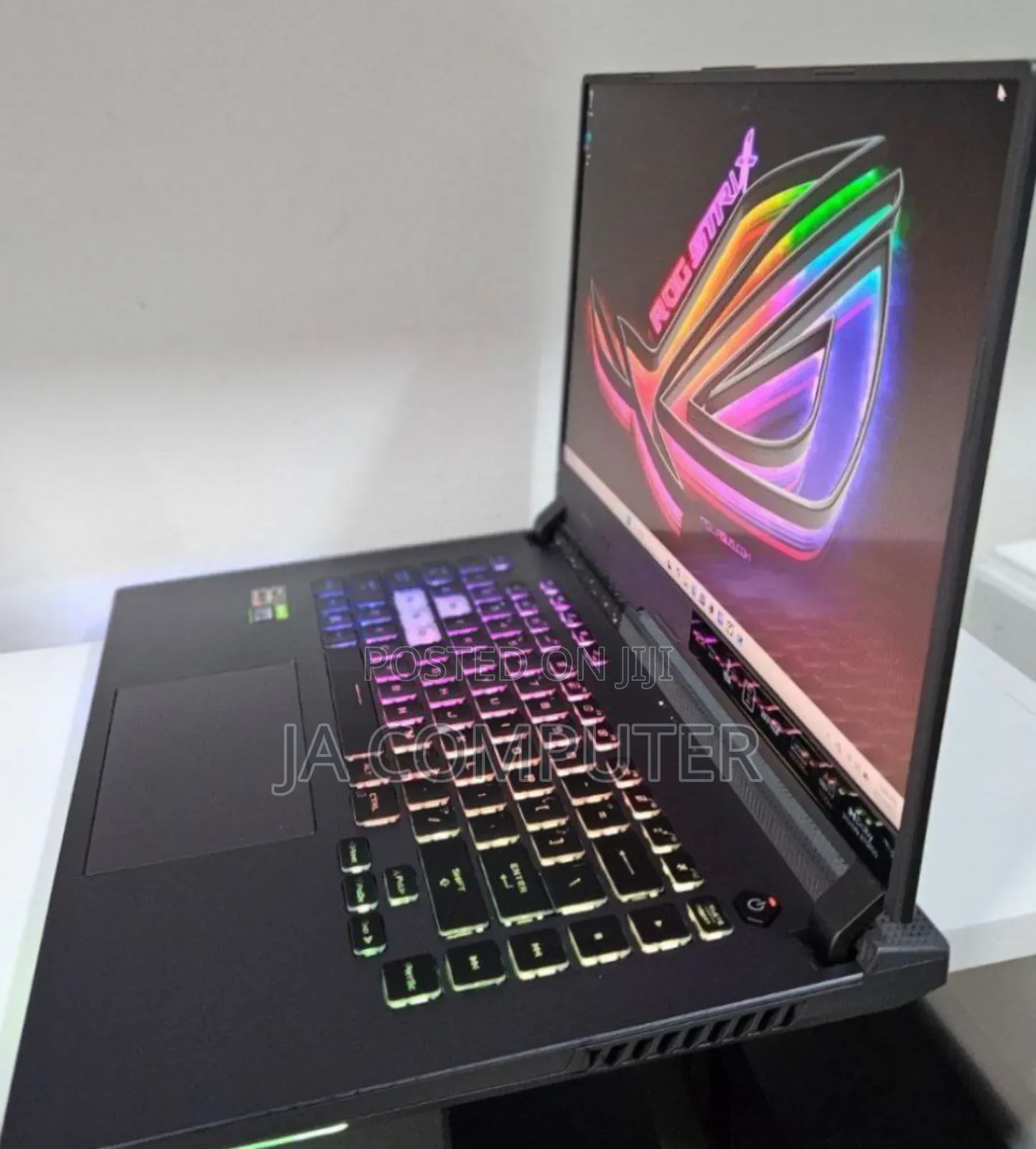 New Laptop Asus ROG Strix G15 16GB AMD Ryzen 7 SSD 1T