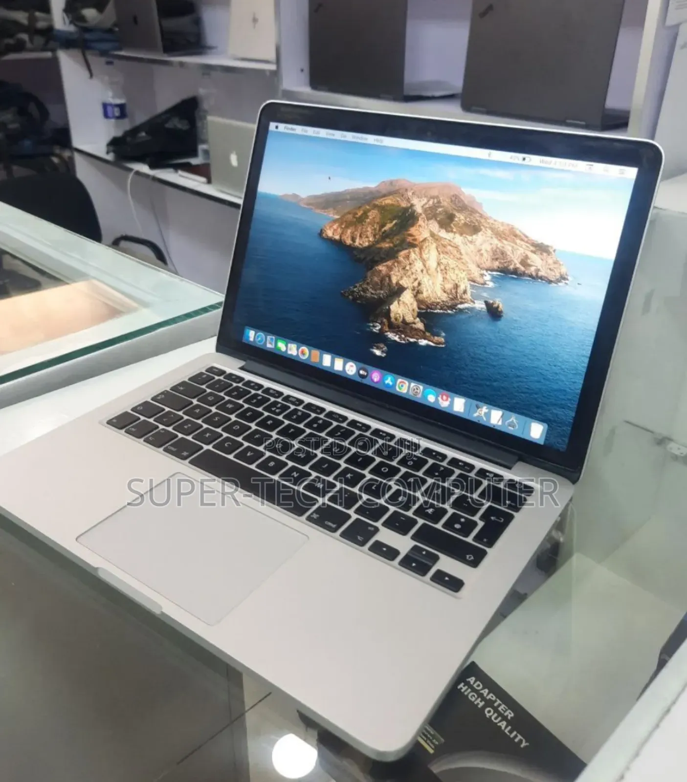 New Laptop Apple MacBook Pro 2015 8GB Intel Core I5 SSD 128GB