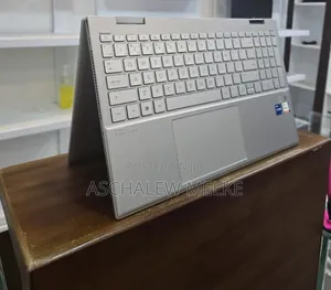 Photo - New Laptop HP Pavilion 15 8GB Intel Core I5 SSD 512GB