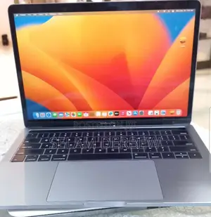 Photo - New Laptop Apple MacBook Pro 2017 8GB Intel Core I5 SSD 256GB