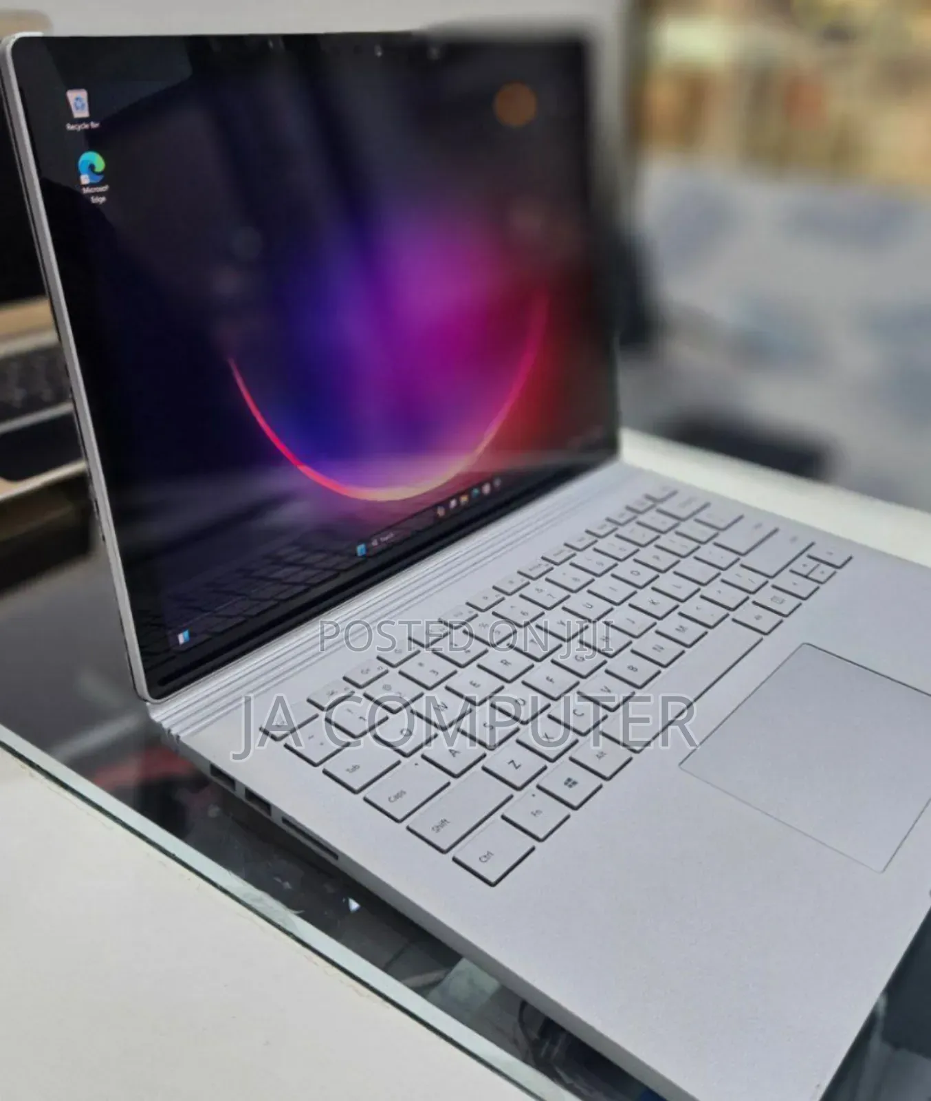 New Laptop Microsoft Surface Book 3 16GB Intel Core I7 SSD 256GB