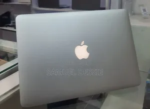 New Laptop Apple MacBook Pro 2015 8GB Intel Core I5 SSD 128GB