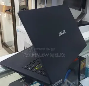 Photo - Laptop Asus VivoBook 15 X505BA 4GB SSD 128GB