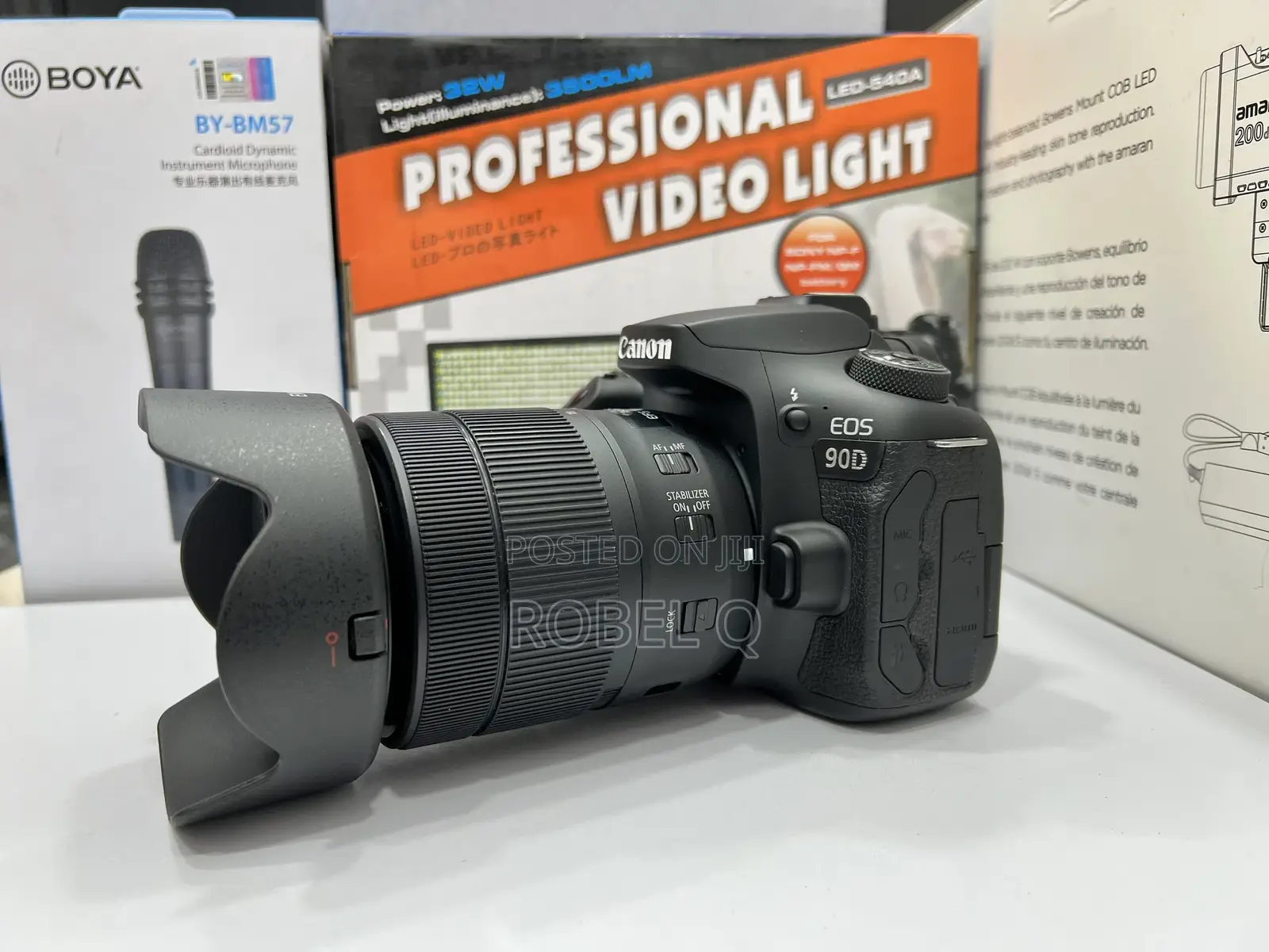 Canon Eos 90d With Ef-S 18-135mm F/ 3.5-5.6 Is Usm Lens