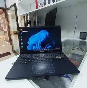 Photo - New Laptop Asus VivoBook S301LP 4GB Intel Core 2 Quad SSD 128GB