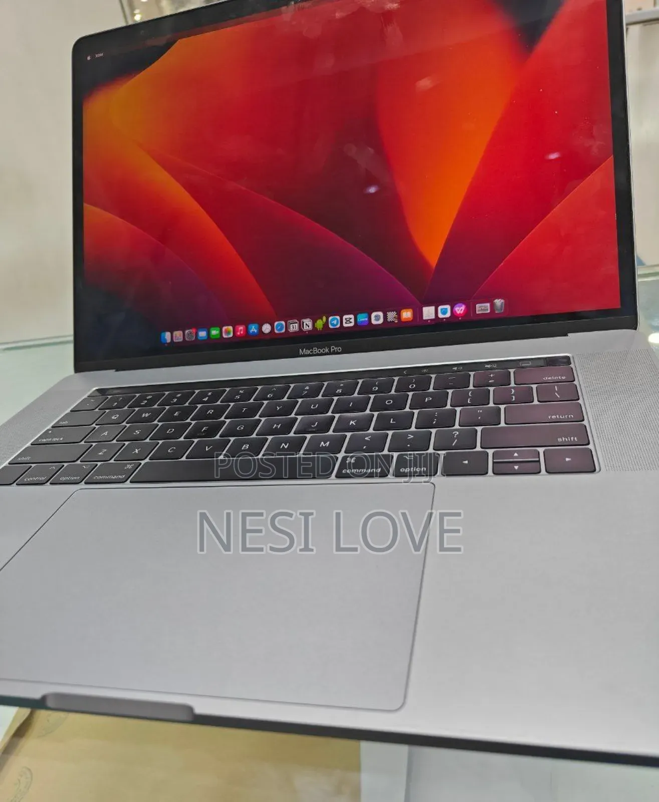 New Laptop Apple MacBook Pro 2017 16GB Intel Core I7 SSD 1T