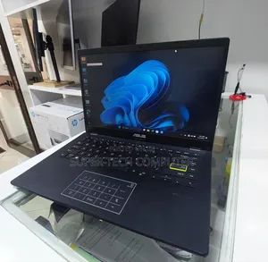 New Laptop Asus VivoBook S301LP 4GB Intel Core 2 Quad SSD 128GB