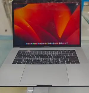 New Laptop Apple MacBook Pro 2017 16GB Intel Core I7 SSD 1T
