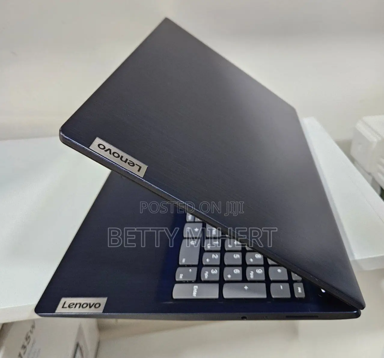 Laptop Lenovo Ideapad 3 8GB Intel Core I5 HDD 1T