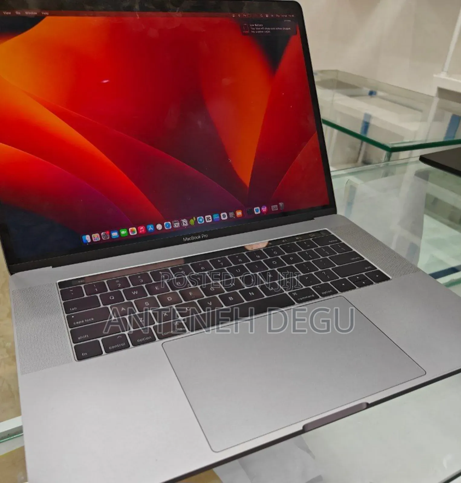 New Laptop Apple MacBook Pro 2017 16GB Intel Core I7 SSD 1T