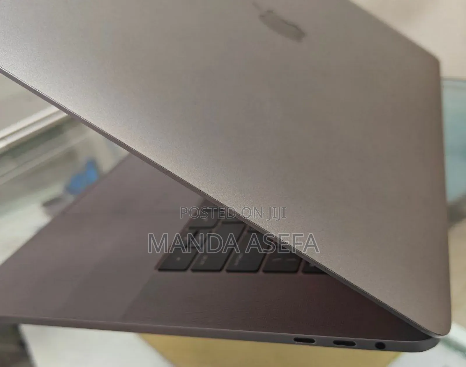 New Laptop Apple MacBook Pro 2017 16GB Intel Core I7 SSD 1T