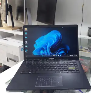 Photo - Laptop Asus VivoBook S400CA 4GB Intel Core I5 SSD 128GB