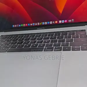 New Laptop Apple MacBook Pro 2017 16GB Intel Core I7 SSD 1T