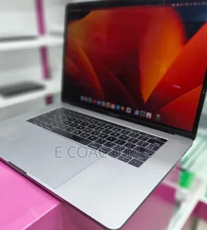 New Laptop Apple MacBook 16GB Intel Core I7 SSD 1T