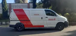 Toyota HiAce 2011 White