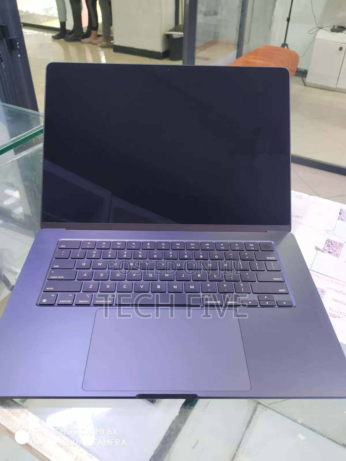 New Laptop Apple MacBook Air 2024 M3 15-Inch 8GB Apple M3 SSD 256GB