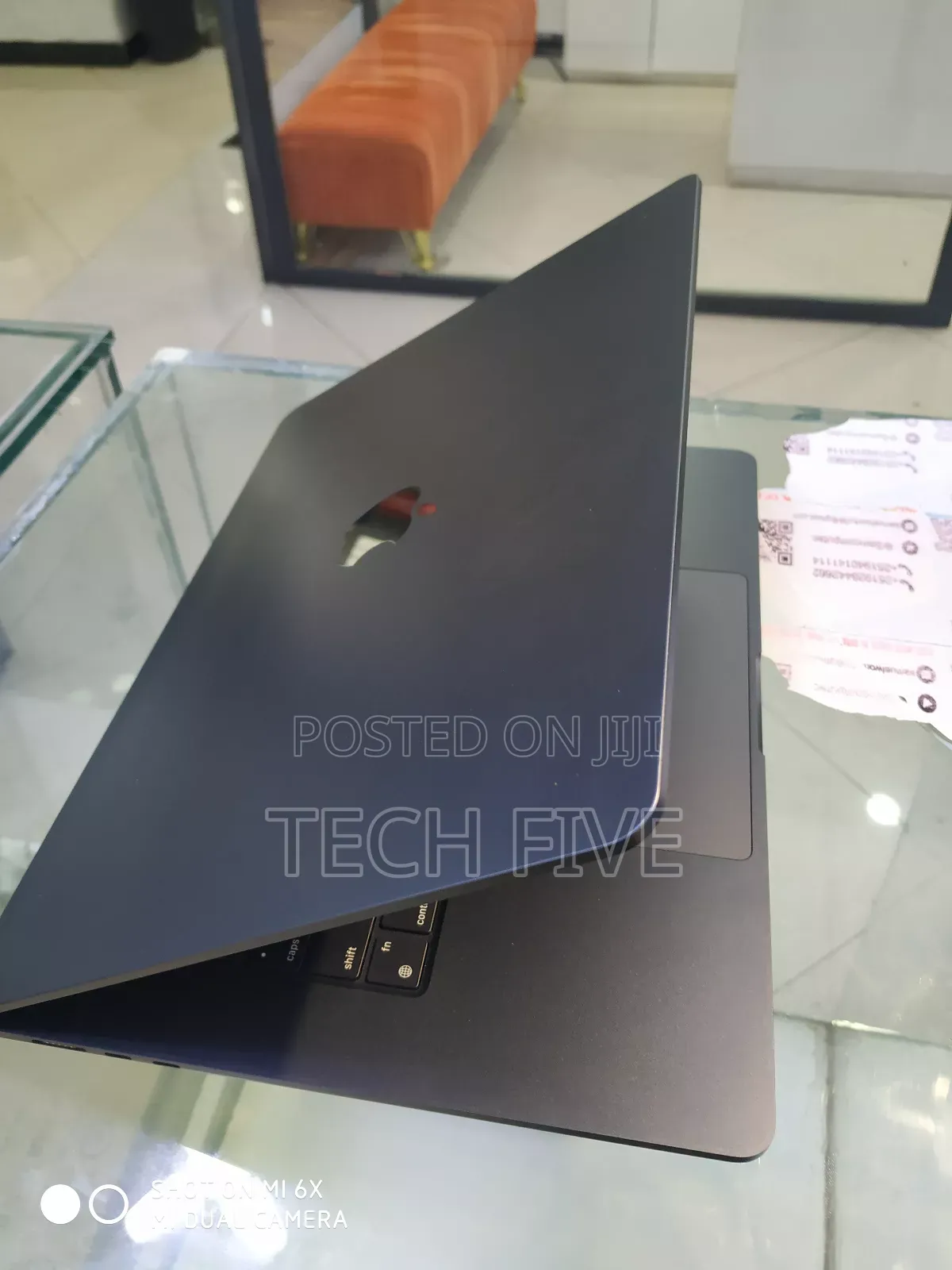 New Laptop Apple MacBook Air 2024 M3 15-Inch 8GB Apple M3 SSD 256GB