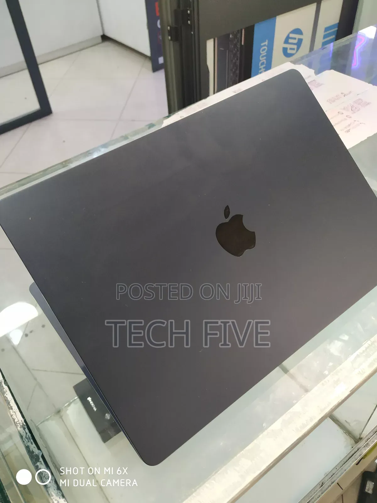 New Laptop Apple MacBook Air 2024 M3 15-Inch 8GB Apple M3 SSD 256GB