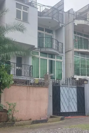 5bdrm House in Semit Fyelbet,, Bole for sale