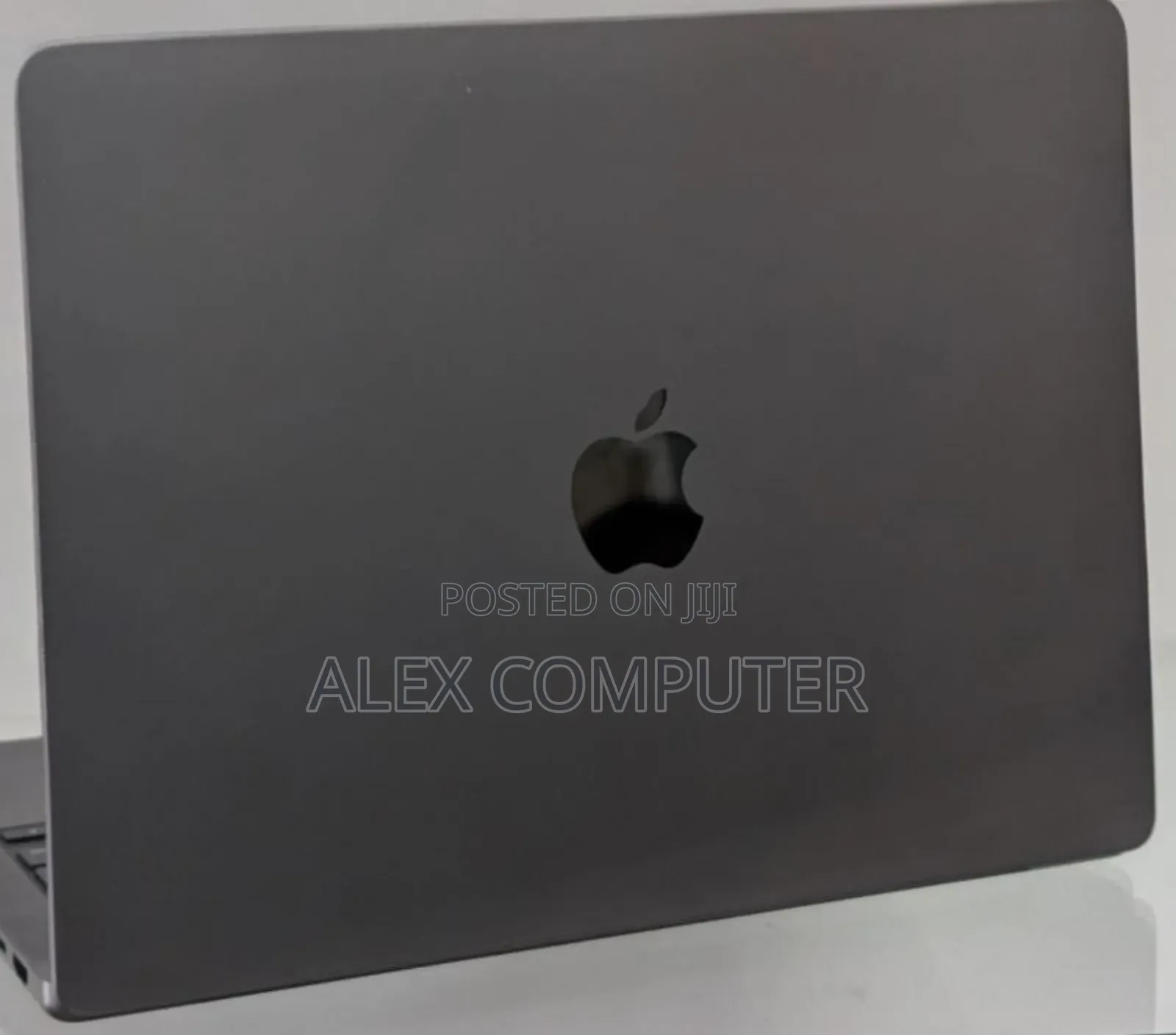 New Apple MacBook Pro 2023 M3 Pro 14-Inch 18GB Apple M3 SSD 512GB