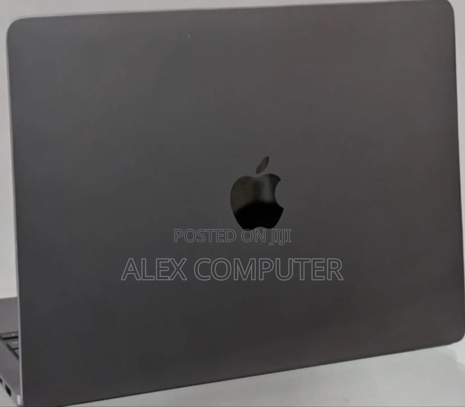 New Apple MacBook Pro 2023 M3 Pro 14-Inch 18GB Apple M3 SSD 512GB