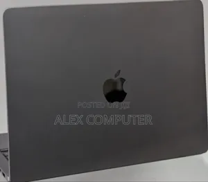 New Apple MacBook Pro 2023 M3 Pro 14-Inch 18GB Apple M3 SSD 512GB